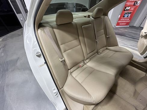 Used 2008 Acura TSX w/ Navigation image 7