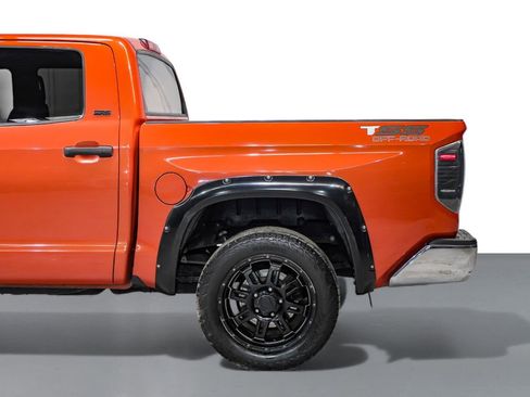 Used 2017 Toyota Tundra SR5 image 11