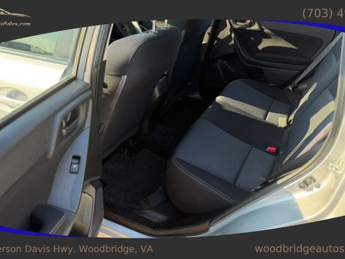 Used 2015 Subaru Forester 2.5i AWD/4WD image 12