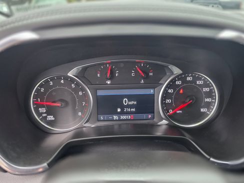 Used 2025 Chevrolet Blazer LT FWD image 23