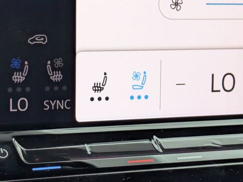 New 2026 Volkswagen Atlas Cross Sport SEL Premium R-Line image 25