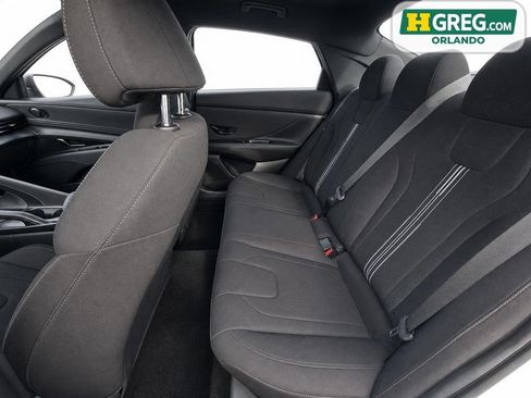 Used 2025 Hyundai Elantra Sport FWD image 16