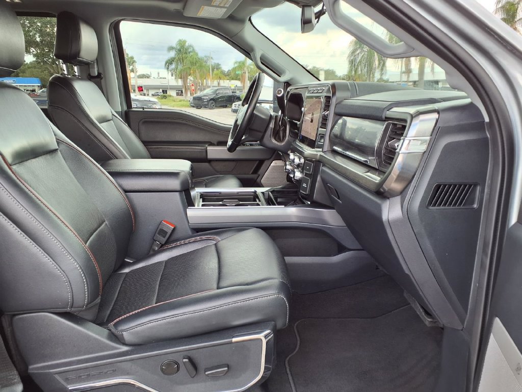 Used 2024 Ford F250 Lariat w/ Black Appearance Package AWD/4WD image 13