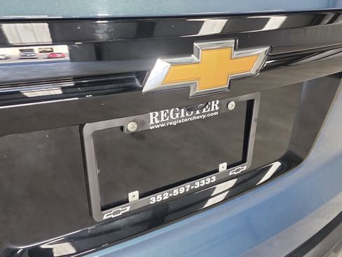 Used 2025 Chevrolet Traverse LT image 14