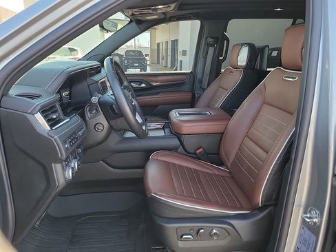 Used 2024 GMC Yukon Denali Ultimate image 10