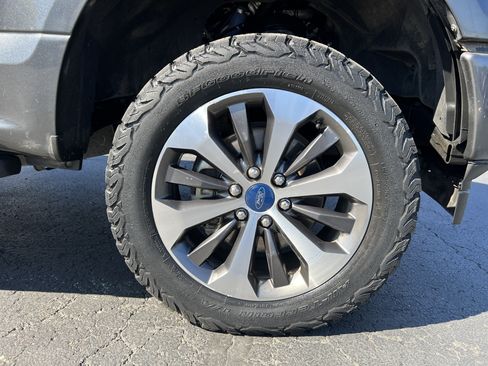 Used 2019 Ford F150 XL w/ Equipment Group 101A Mid AWD/4WD image 11