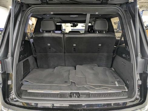 Certified 2022 Jeep Grand Wagoneer Series III w/ Rear Seat Video Group 1 AWD/4WD image 12
