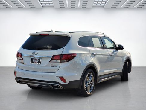 Used 2019 Hyundai Santa Fe XL AWD/4WD image 11