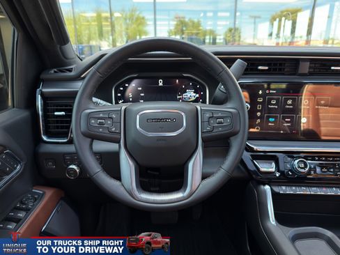 Used 2024 GMC Sierra 3500 Denali Ultimate AWD/4WD image 35