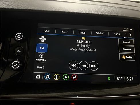 Used 2022 Buick Envision Essence w/ Technology Package I image 19