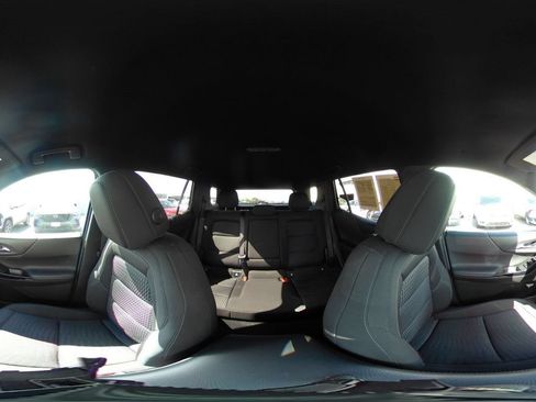 Used 2025 Chevrolet Equinox LT FWD image 42