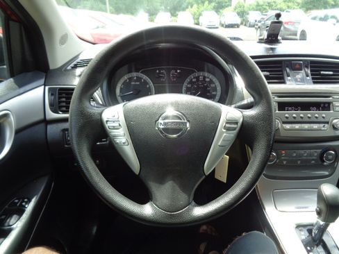 Used 2014 Nissan Sentra SV image 19