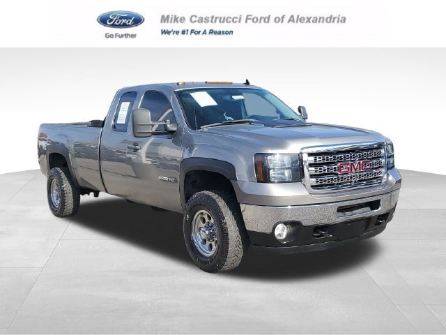 Used 2013 GMC Sierra 3500 SLE w/ SLE Preferred Package AWD/4WD image 1