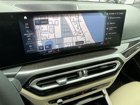 Used 2024 BMW 330i Sedan w/ Convenience Package RWD image 17