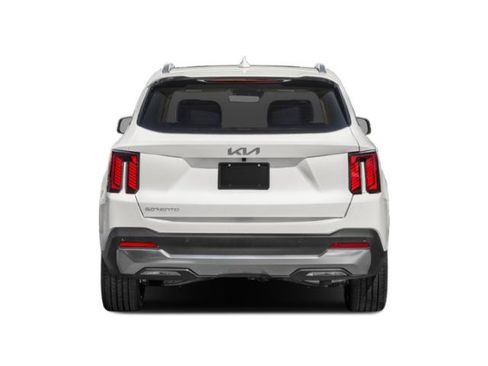 Used 2025 Kia Sorento SX FWD image 8