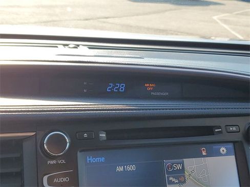 Used 2016 Toyota Highlander Limited image 18