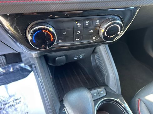 Used 2024 Chevrolet TrailBlazer RS image 12