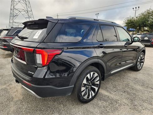 Used 2025 Ford Explorer Platinum w/ LUX Leather Package image 5