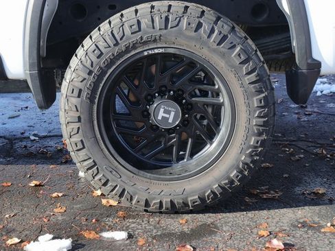 Used 2022 Chevrolet Silverado 2500 LT w/ Fleet Comfort Package image 9