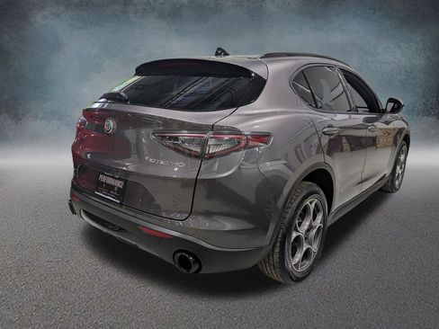 Used 2024 Alfa Romeo Stelvio Sprint AWD/4WD image 4
