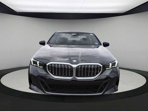 New 2026 BMW 530i xDrive w/ M Sport Package AWD/4WD image 3