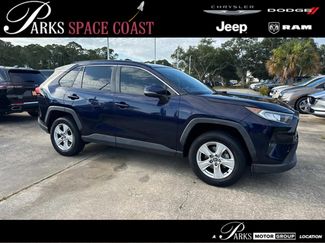 Used 2020 Toyota RAV4 XLE w/ Convenience Package FWD video 1