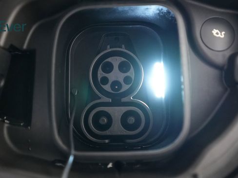 Used 2023 Polestar Polestar 2 w/ Pilot Pack image 10