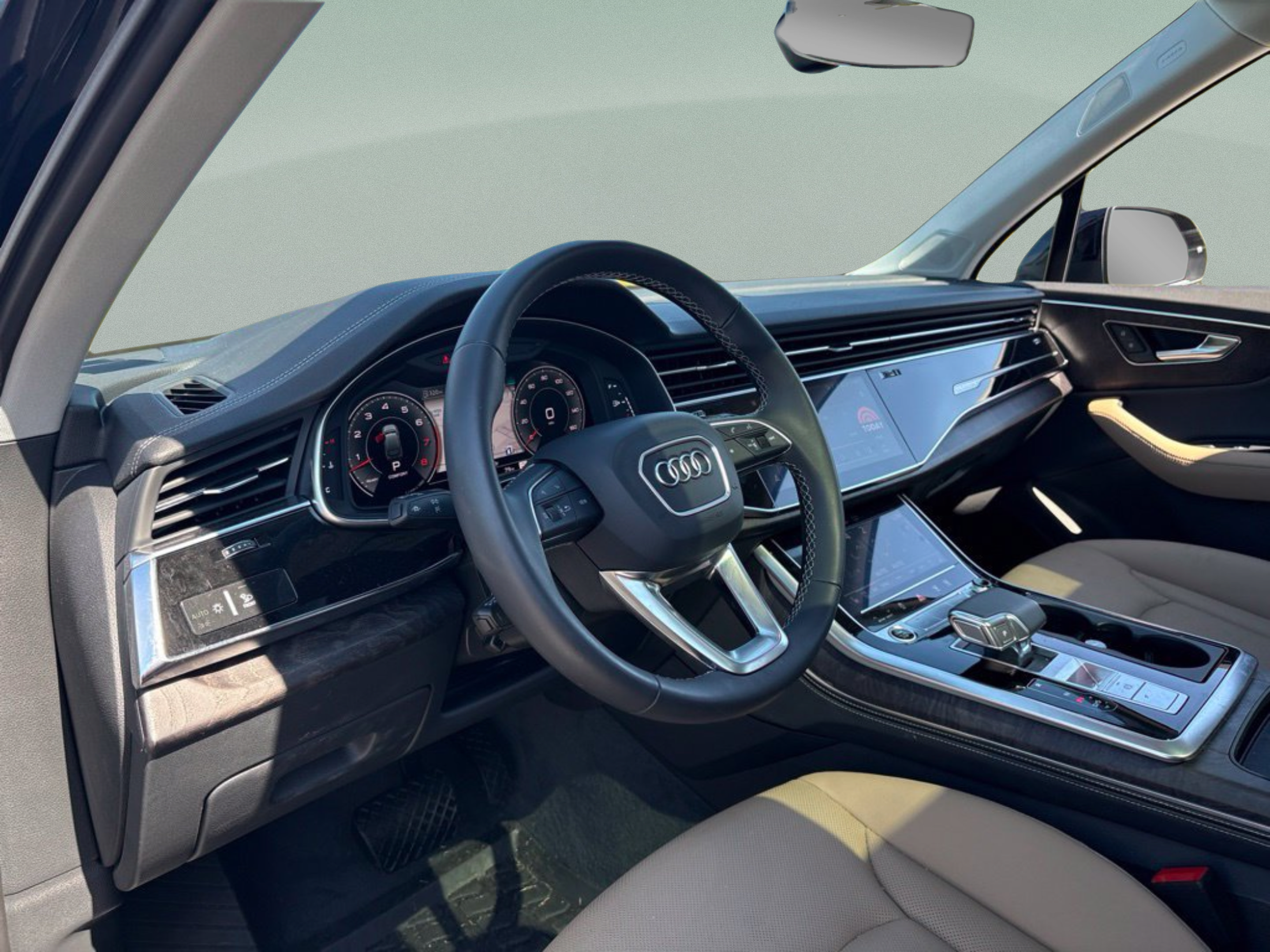 Used 2025 Audi Q7 3.0T Premium Plus AWD/4WD image 14
