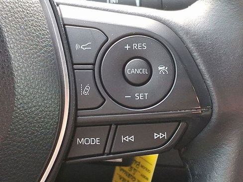 Certified 2021 Toyota Corolla SE w/ Carpet Mat Package (TMS) FWD image 21
