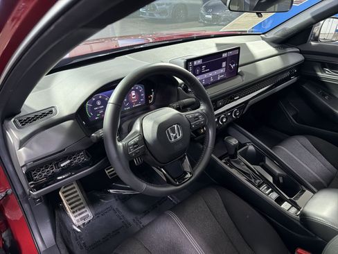 Used 2023 Honda Accord Sport image 19