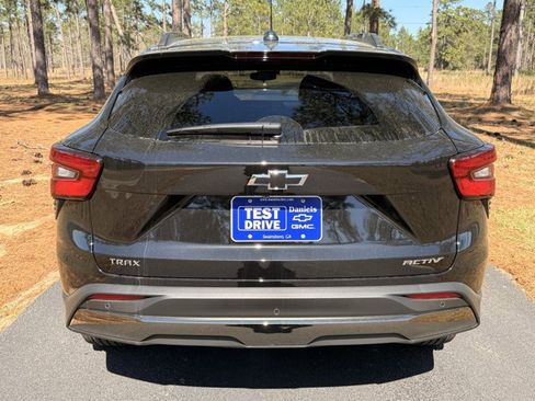 New 2026 Chevrolet Trax ACTIV w/ Driver Confidence Package FWD image 4