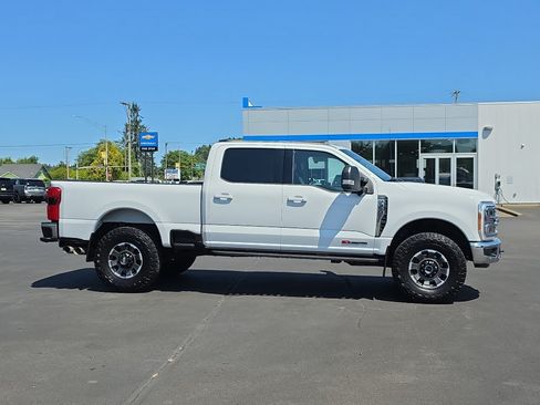 Used 2023 Ford F350 Lariat w/ Lariat Ultimate Package AWD/4WD image 7