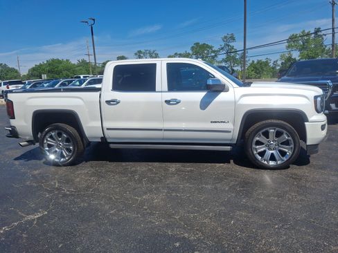 Used 2018 GMC Sierra 1500 Denali w/ Denali Ultimate Package AWD/4WD image 7