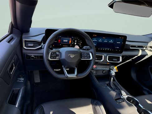 Used 2025 Ford Mustang Premium RWD image 7
