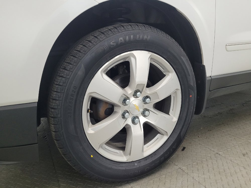 Used 2017 Chevrolet Traverse Premier FWD image 31