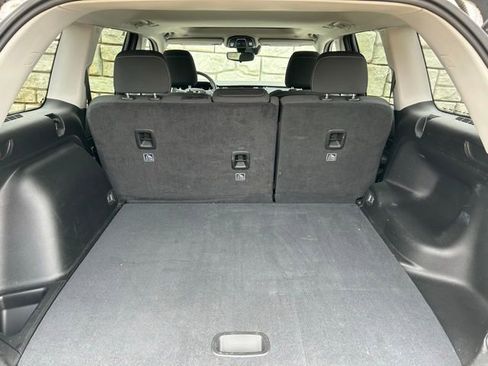 Used 2023 Jeep Grand Cherokee Laredo w/ Luxury Tech Group I image 11