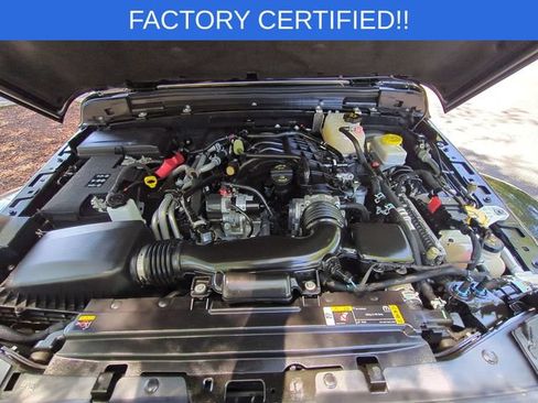 Used 2022 Jeep Wrangler Unlimited Sahara AWD/4WD image 34