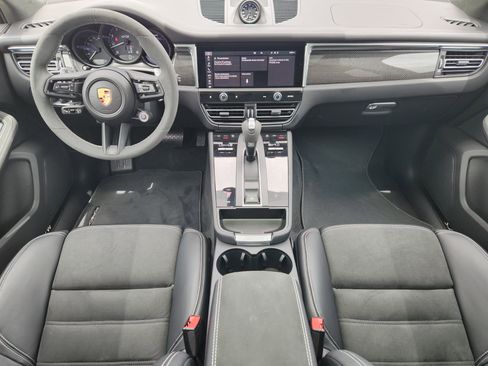 Used 2026 Porsche Macan GTS AWD/4WD image 25