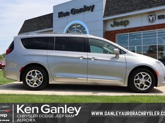 Used 2018 Chrysler Pacifica Limited FWD video 1