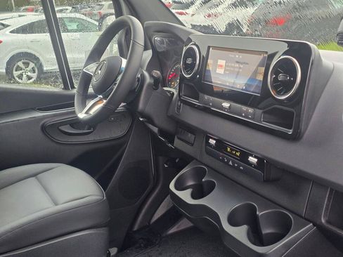 New 2026 Mercedes-Benz Sprinter 2500 image 23