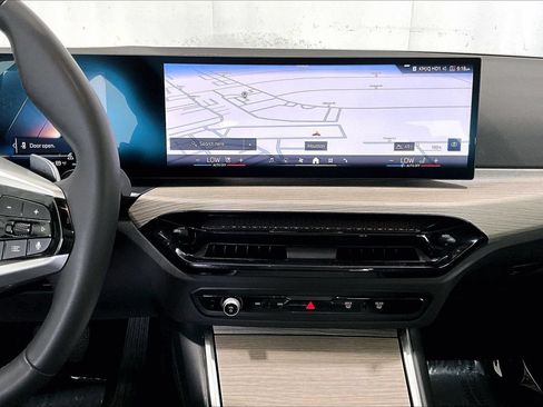 Used 2025 BMW 330i Sedan RWD image 5