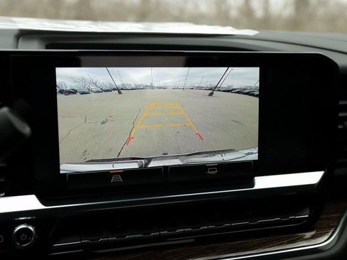 Used 2022 GMC Sierra 1500 Elevation image 16