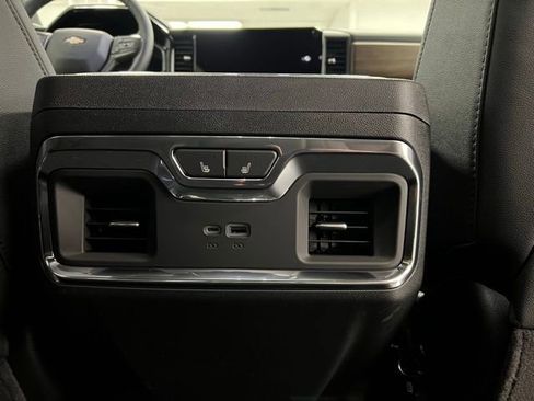 New 2026 Chevrolet Silverado 1500 High Country w/ High Country Premium Package AWD/4WD image 22