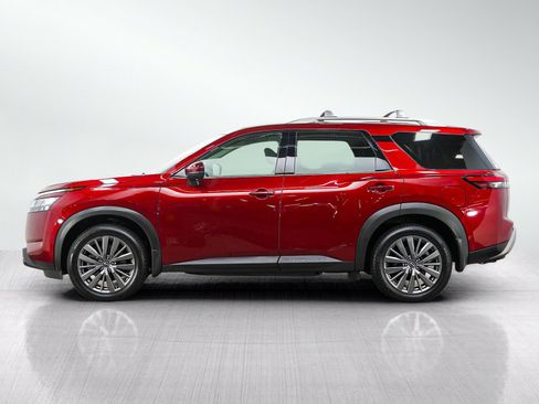 Used 2023 Nissan Pathfinder SL w/ SL Premium Package AWD/4WD image 3