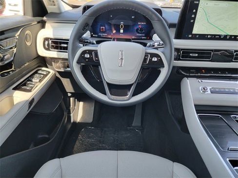 New 2025 Lincoln Aviator Reserve image 30