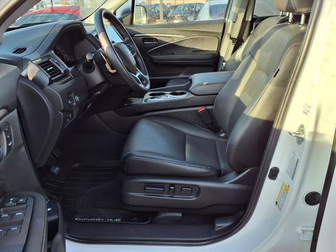 Used 2025 Honda Ridgeline RTL+ image 18