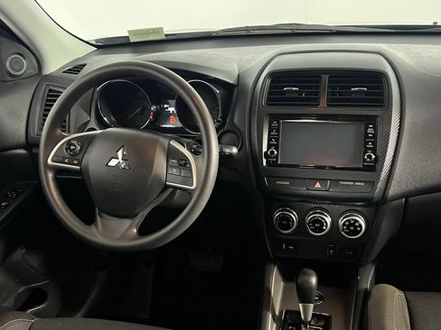 Used 2024 Mitsubishi Outlander Sport ES image 12