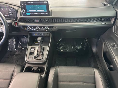 Used 2025 Honda CR-V Sport-L image 30