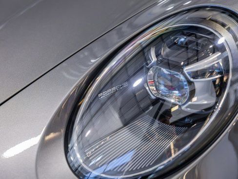 Used 2021 Porsche 911 Carrera S image 10