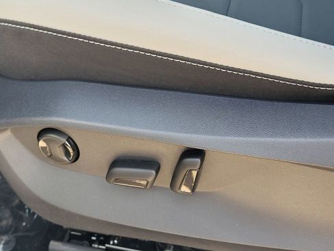 New 2026 Volkswagen Taos SE AWD/4WD image 10